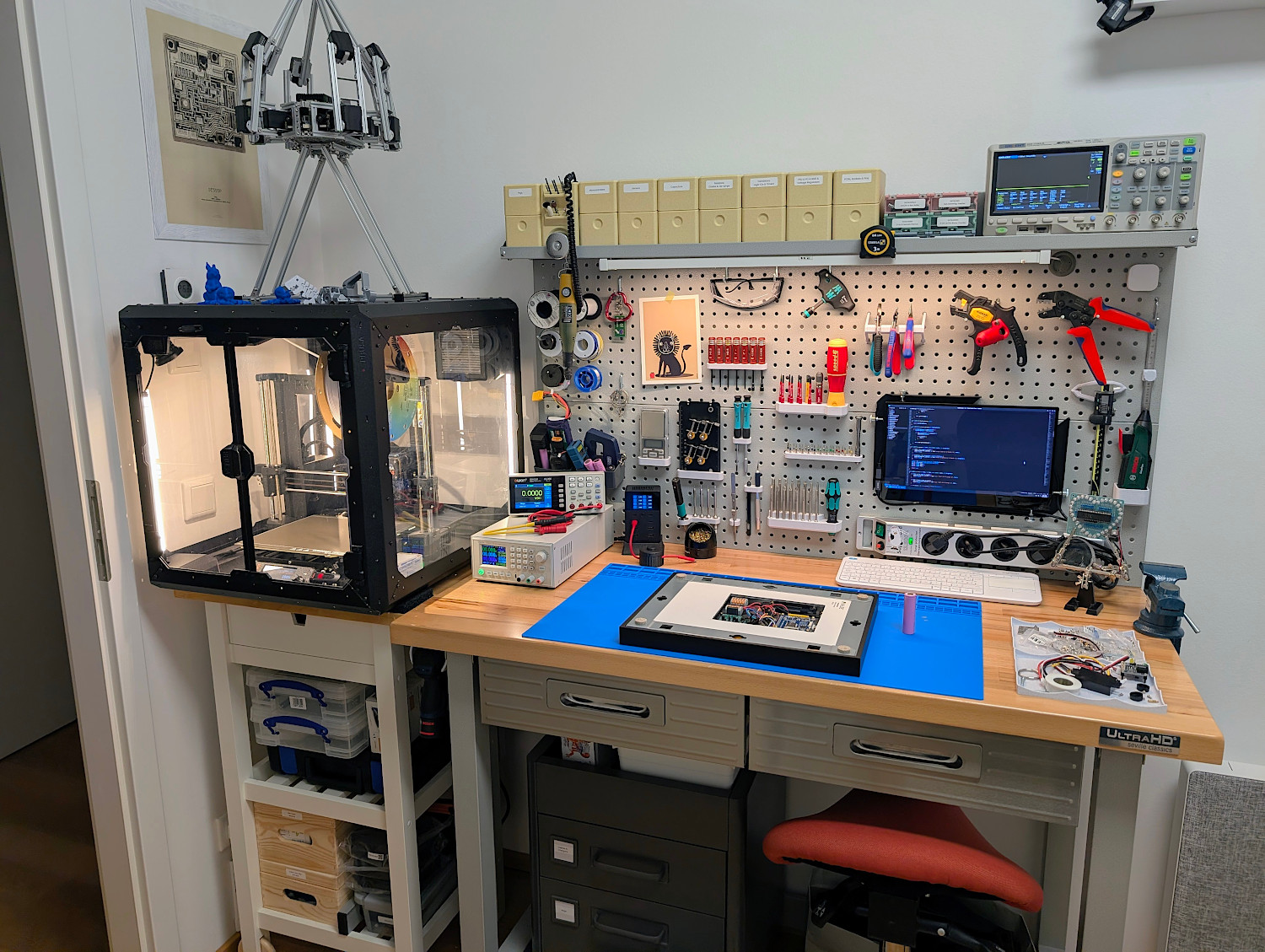 Photo of the DIY/EE Maker Lab